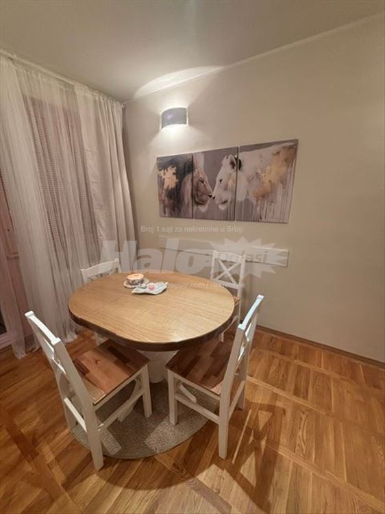 Izdajem namesten trosoban stan Brace Jerkovic, — 2