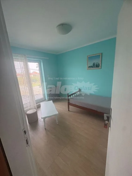 Izdajem namestene sobe Borča — 3