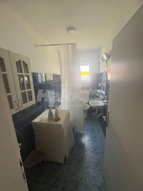 Izdajem namestene sobe Borča — 5