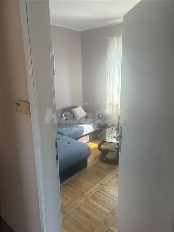 Izdajem namestene sobe Borča — 10