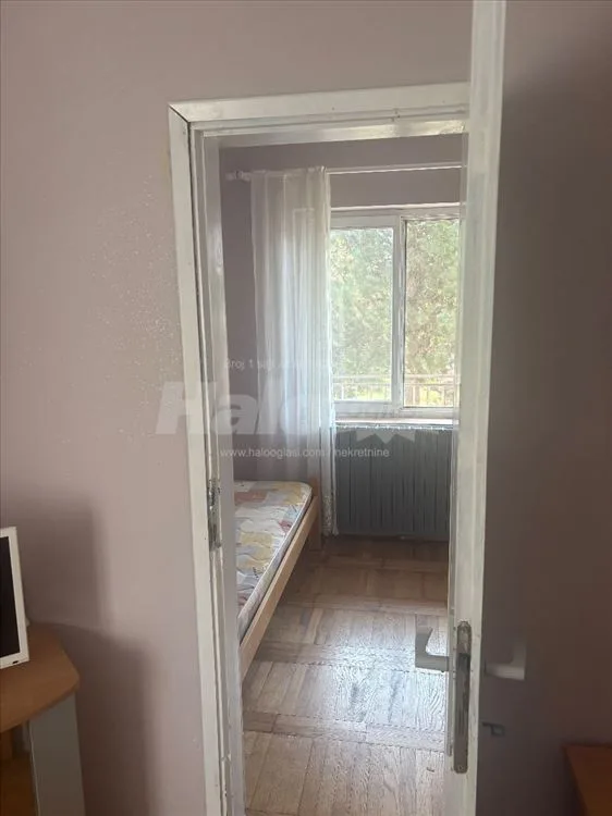 Izdajem namestene sobe Borča — 11