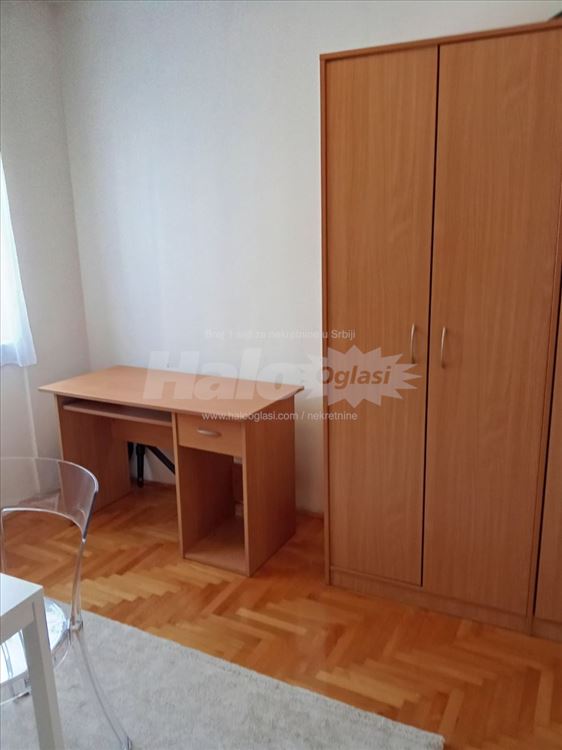 Izdajem nameštenu garsonjeru-Đeram — 7