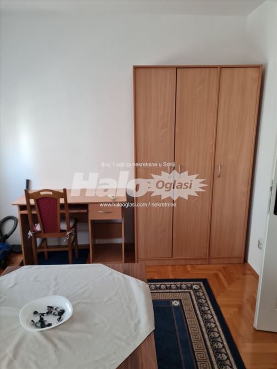 Izdajem nameštenu garsonjeru-Đeram — 8