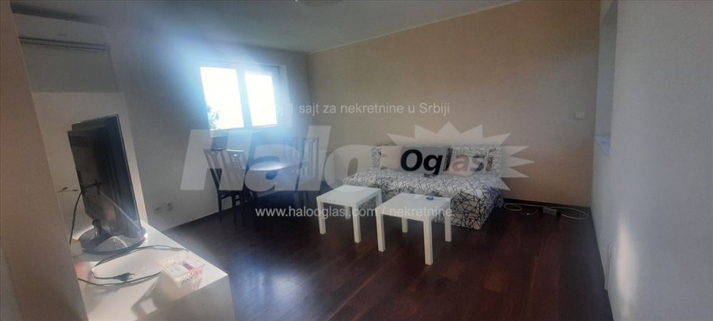 Izdajem namestenu garsonjeru — 4