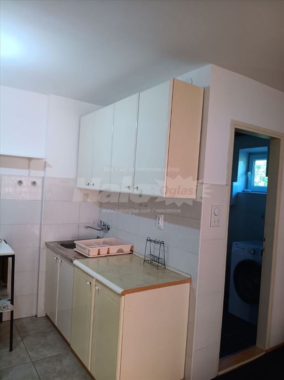 Izdajem namestenu garsonjeru sa cg — 5