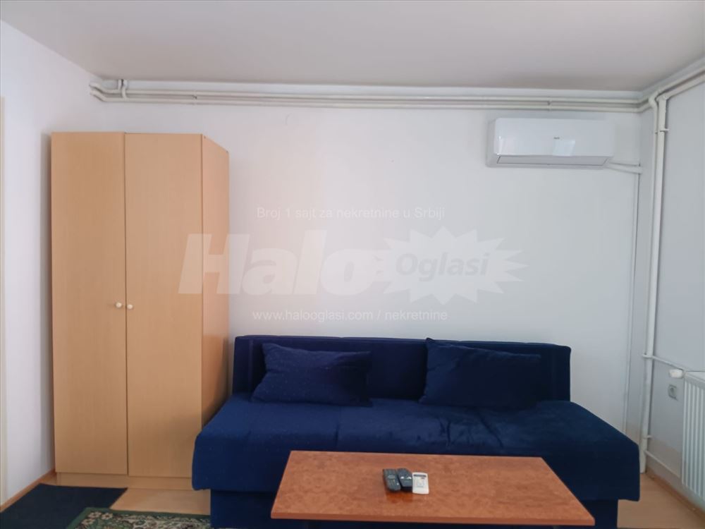 Izdajem namestenu garsonjeru sa cg — 6