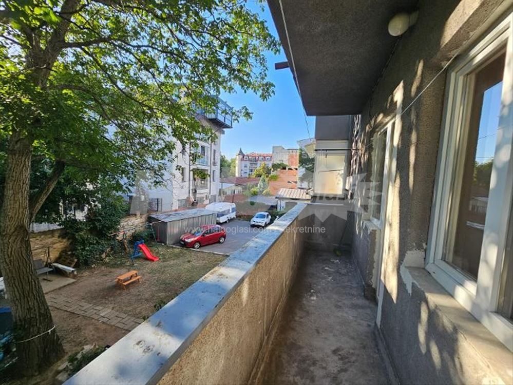 Izdajem namešten 2,5 stan na Voždovcu kod FON-a — 15