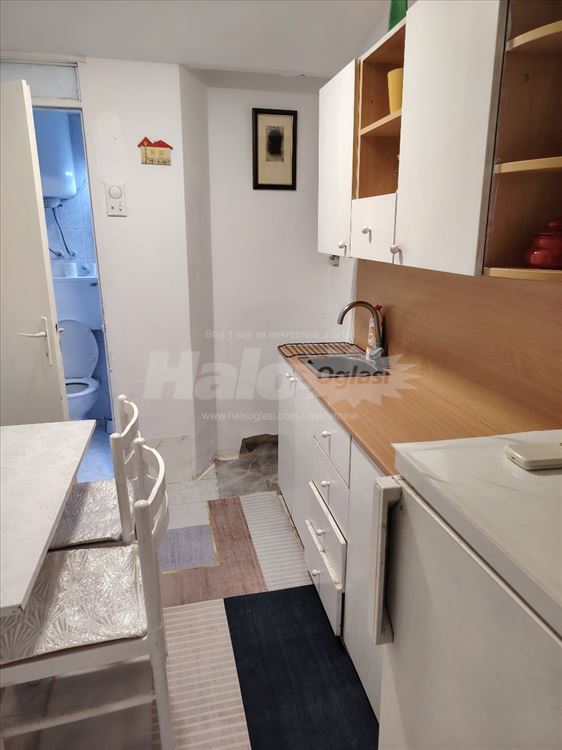 Izdajem namešten stan 35m2 Vračar, vlasnik — 3