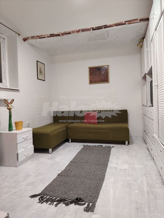 Izdajem namešten stan 35m2 Vračar, vlasnik — 10