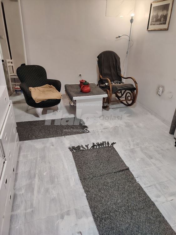Izdajem namešten stan 35m2 Vračar, vlasnik — 14