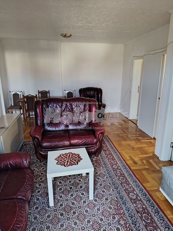 Izdajem namešten stan 50m2 — 3