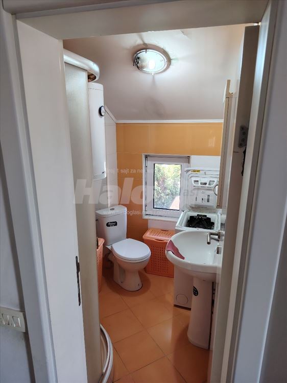 Izdajem namešten stan 50m2 — 7