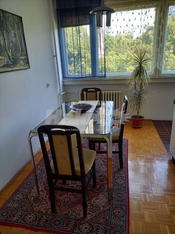 Izdajem namešten stan na Konjarniku — 12