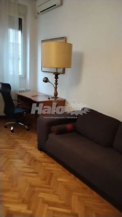 Izdajem namešten stan u Centru Beograda, Krunska — 5