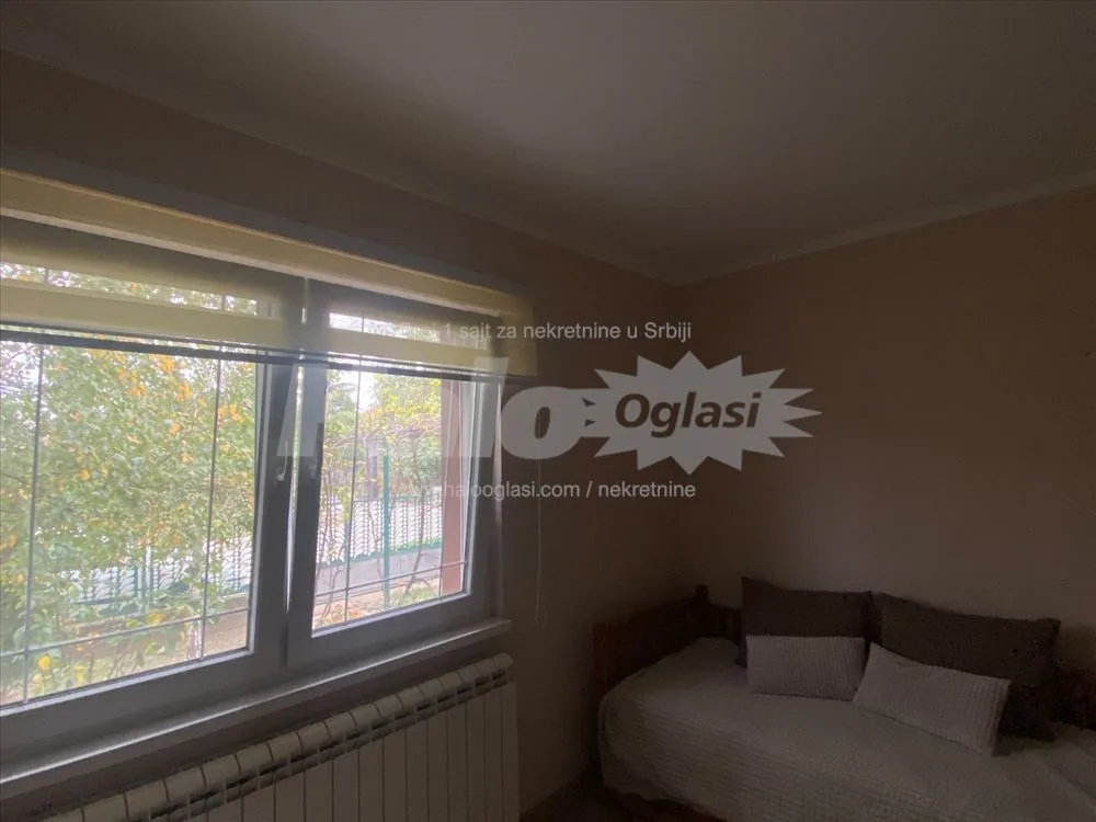 Izdajem namešten stan u Surčinu — 3
