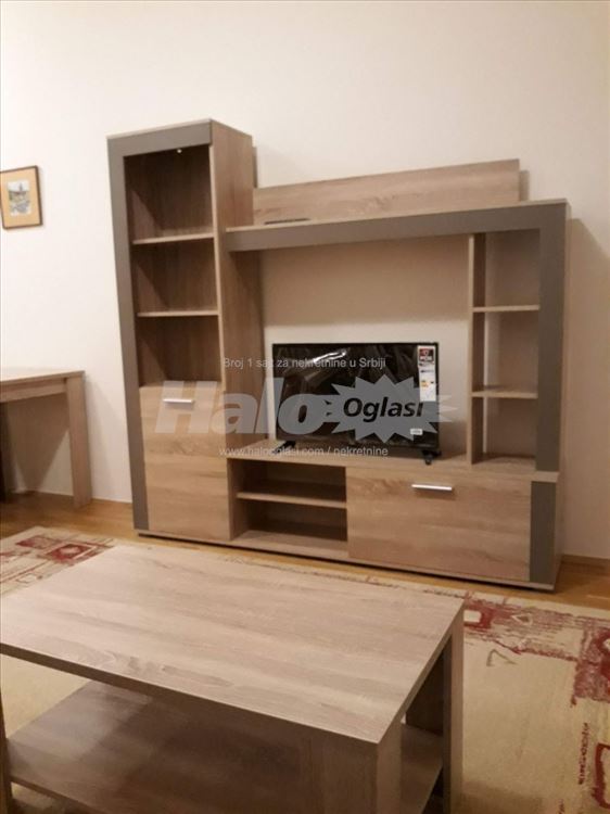 Izdajem nameštenu garsonjeru — 6