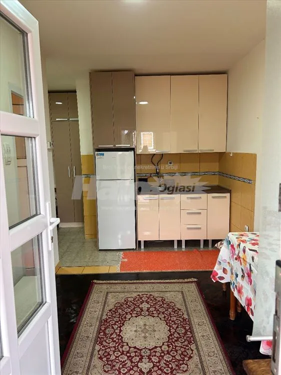 Izdajem nameštenu garsonjeru — 3