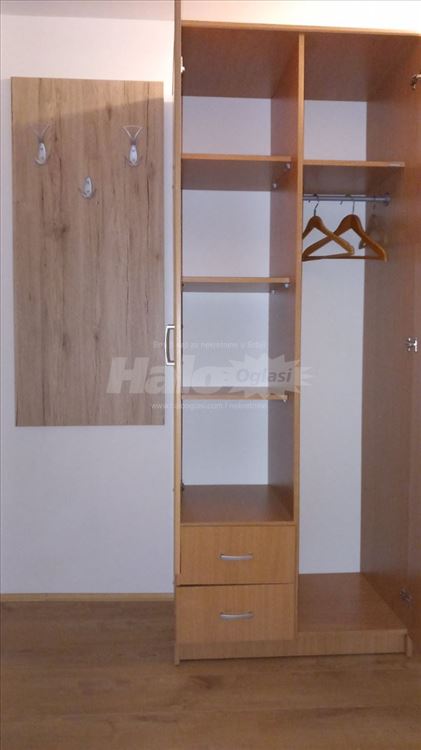 Izdajem nameštenu garsonjeru — 11