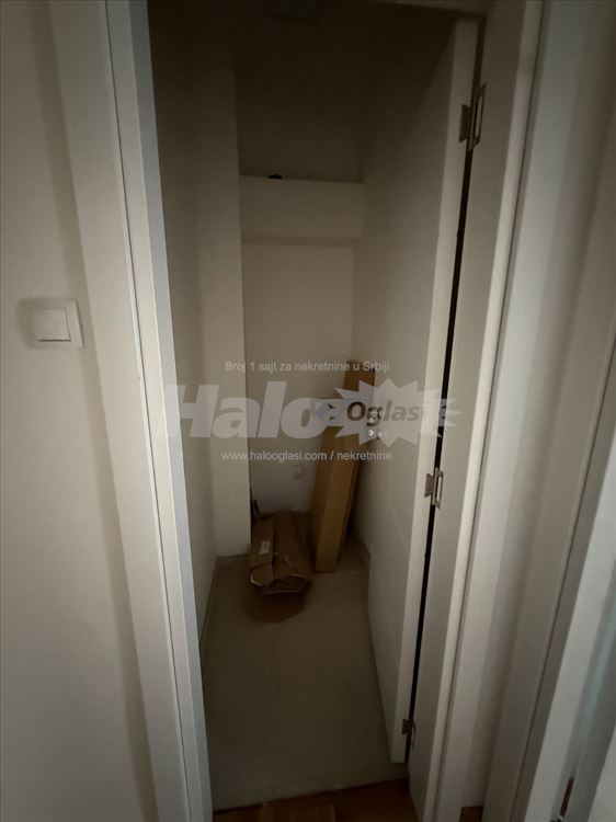Izdajem nikad useljiv dvosoban stan 60m2 u Zemunu — 8