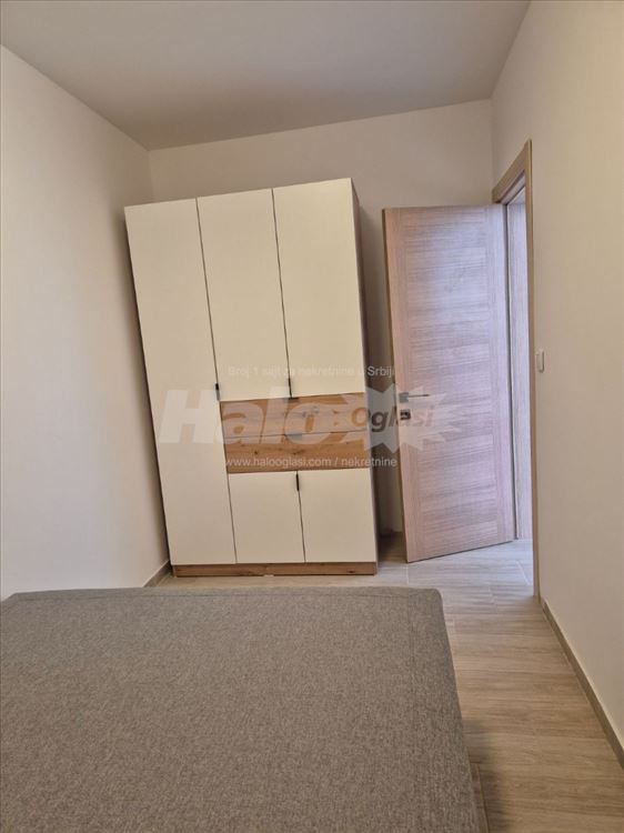 Izdajem nov i namesten stan uracunate rezije — 3
