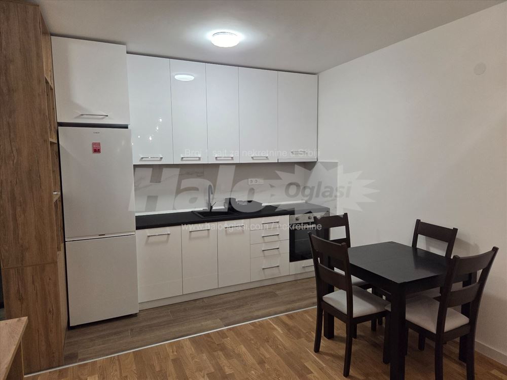 Izdajem nov, namesten stan od 40m2 — 8