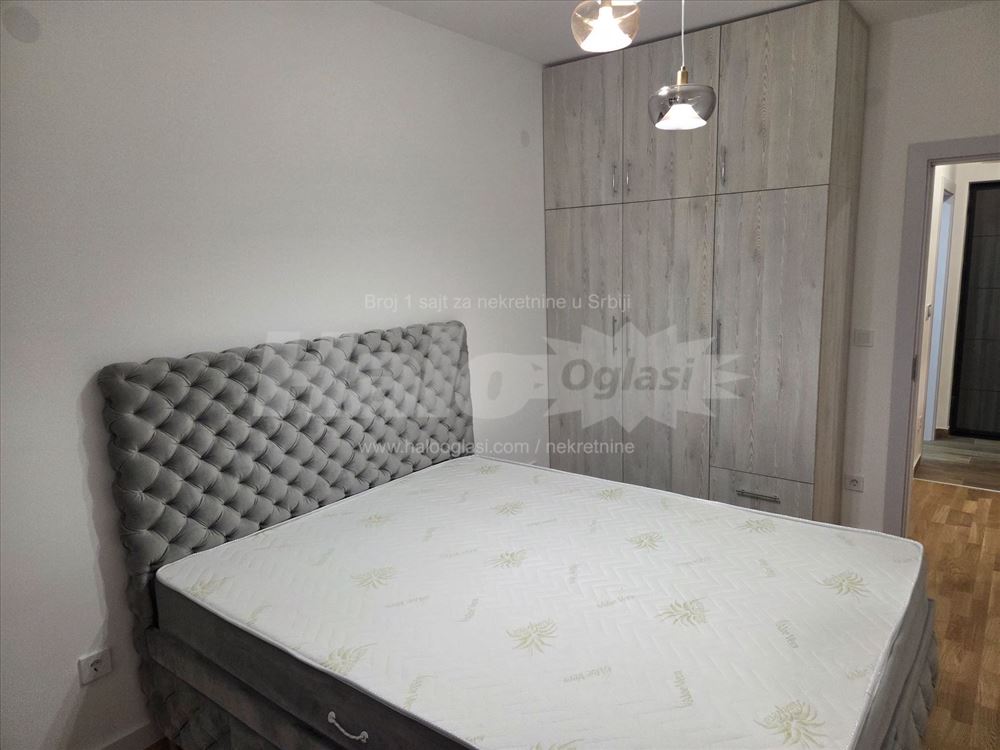 Izdajem nov, namesten stan od 40m2 — 12