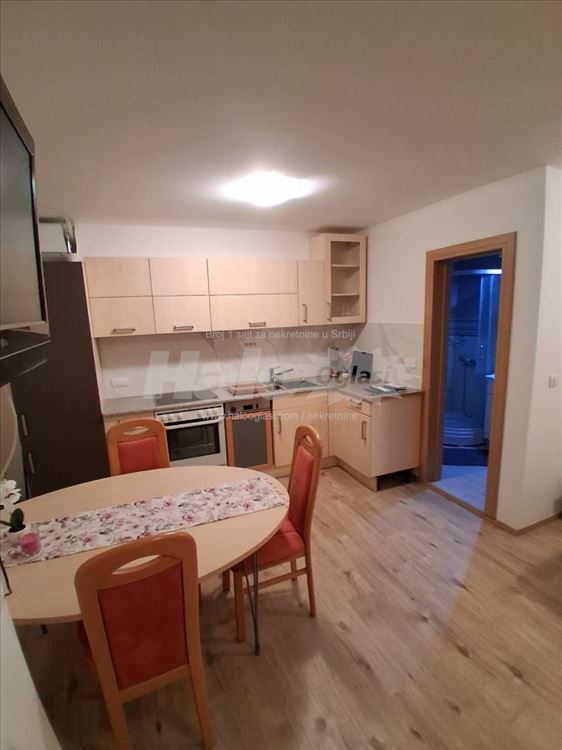 Izdajem nov namešten stan cena sa vodom.internetom — 13