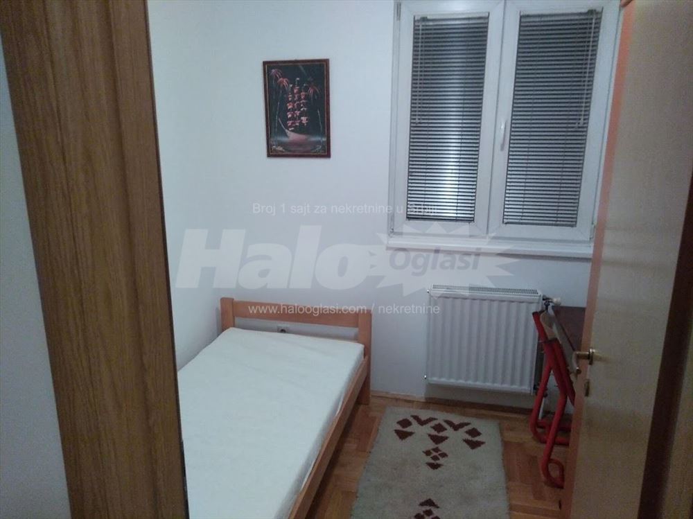 Izdajem nov, namešten stan idealan za studente — 4