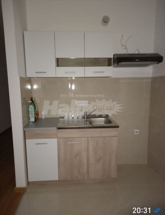 Izdajem nov nenamešten stan 45m2 — 4