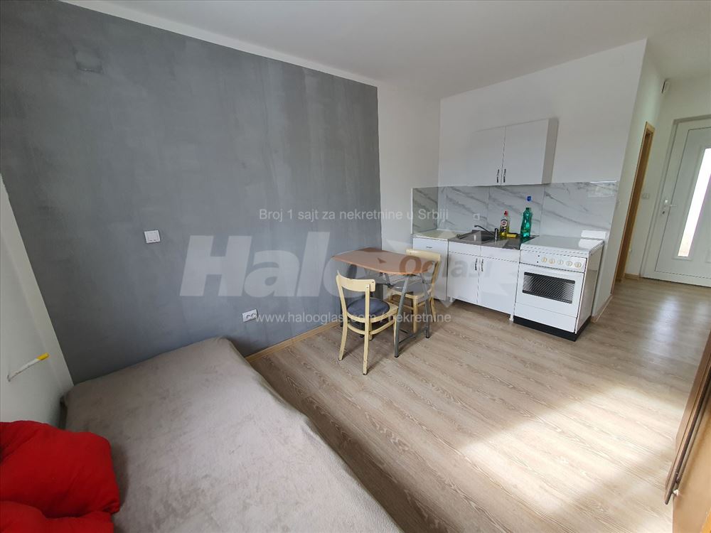 Izdajem NOV stan 24m² Spomen park Jajinci — 2