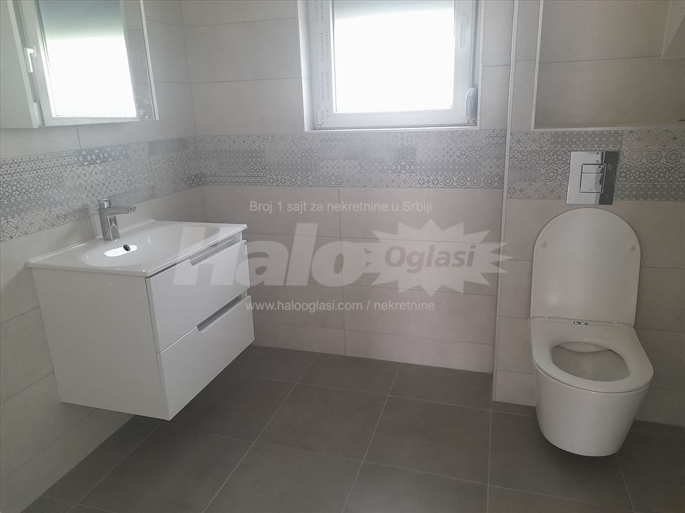 Izdajem nov stan u naselju Ledine Novi Beograd — 5