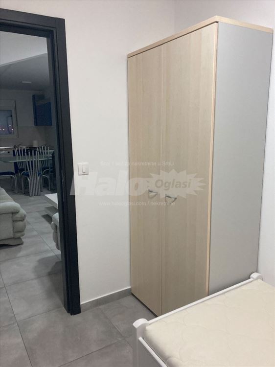 Izdajem Novi Lux stan 2 parking mesta — 3