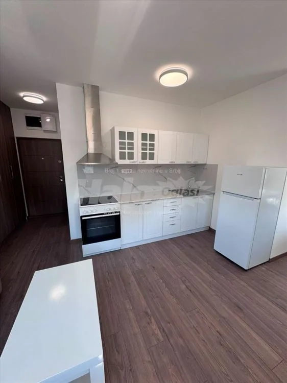 Izdajem novo nameštene stanove 35m² — 2