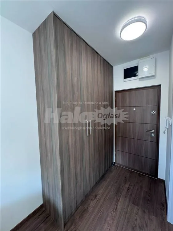 Izdajem novo nameštene stanove 35m² — 5