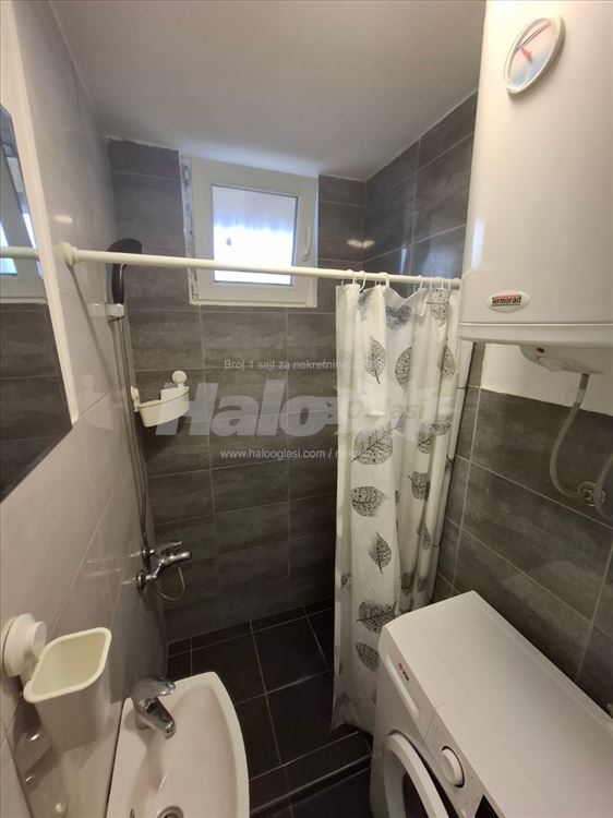 Izdajem novu garsonjeru u ul. Jove Ilića Voždovac — 6