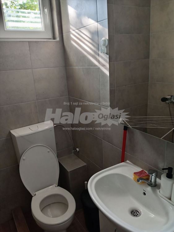 Izdajem opremljen stan u Batajnici 1.5 — 11