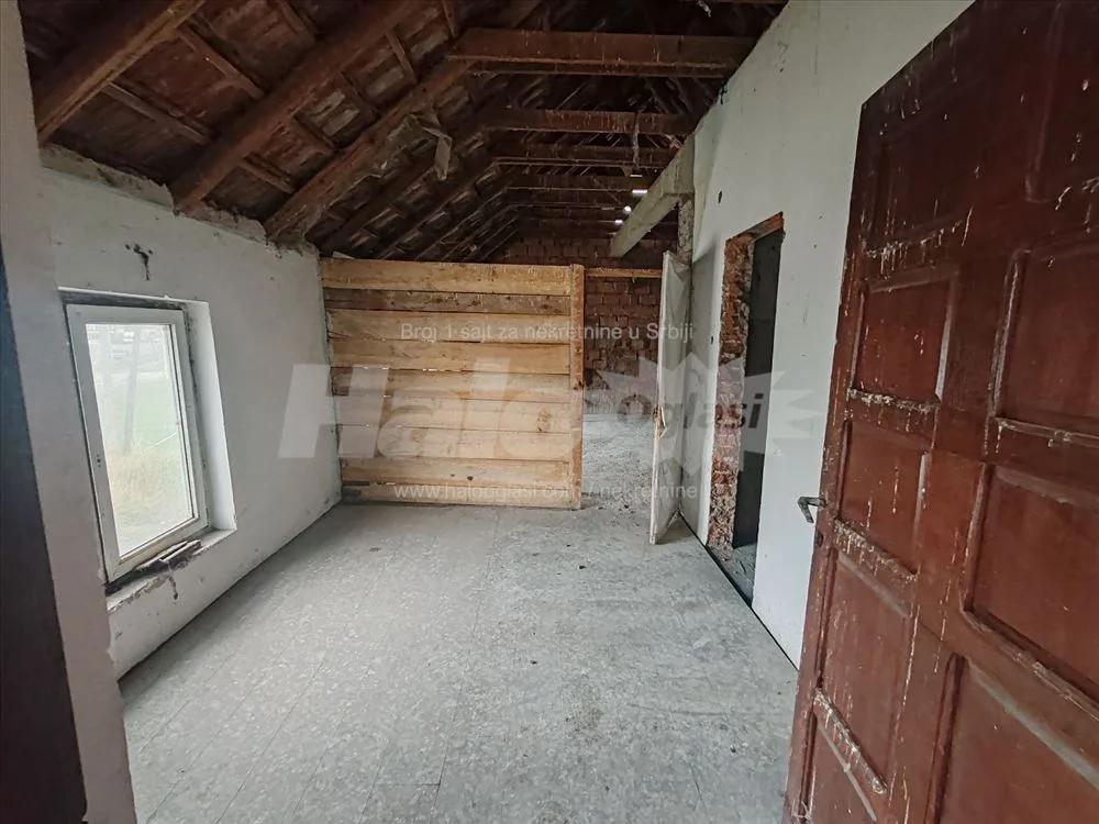 Izdajem poslovni prostor 45+40 m2 — 4