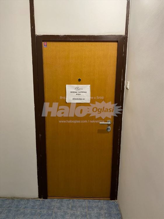 Izdajem poslovni prostor ugao Pozeske i Zrmanjske — 12