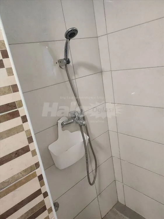 Izdajem potpuno namešten stan kod opštine Rakovica — 12