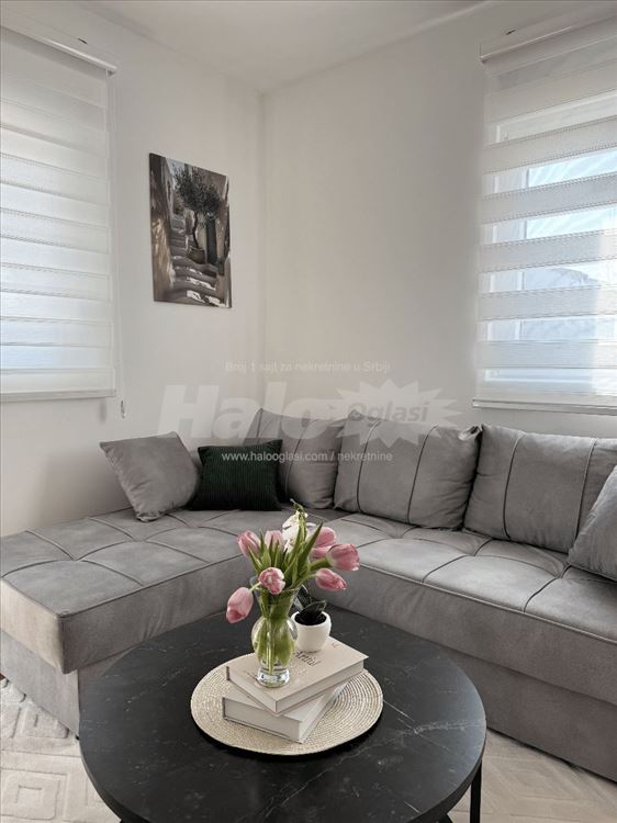 Izdajem potpuno nov neuseljen stan - Altina | 42m2 — 14