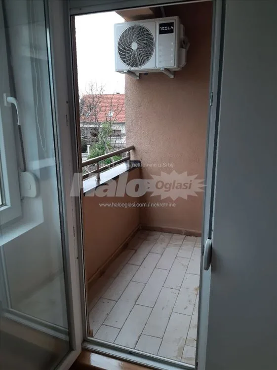Izdajem prazan 1.5 stan,  36 kvm Krnjača — 2