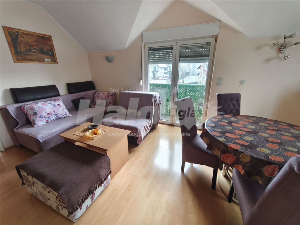 Izdajem prelep svetao 1,5,Zemun,Altina,55m2 — 2