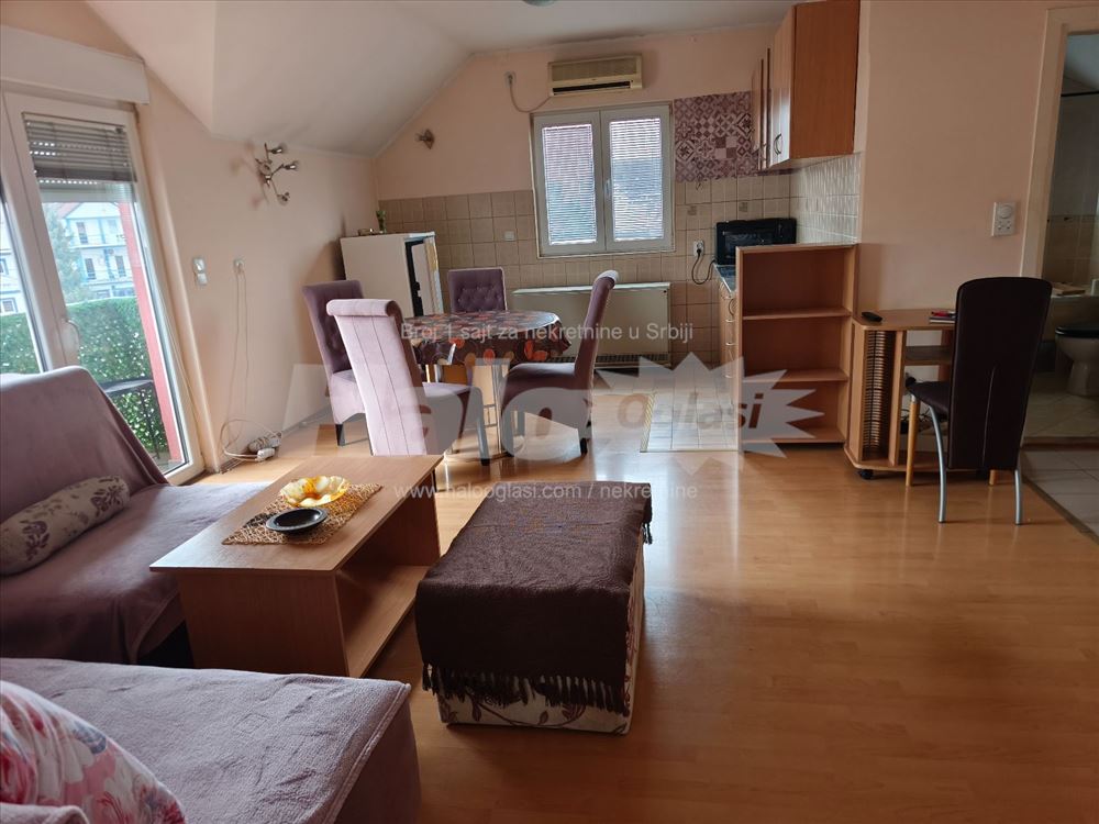 Izdajem prelep svetao 1,5,Zemun,Altina,55m2 — 15