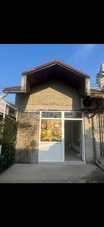 Izdajem PROMETAN lokal 45m2 na Bogosloviji — 3