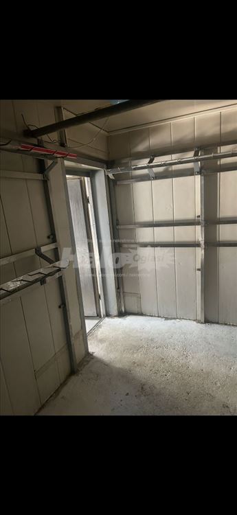 Izdajem PROMETAN lokal 45m2 na Bogosloviji — 5