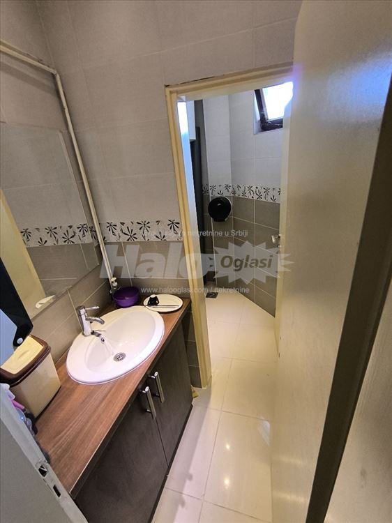 Izdajem prostor zarkovo ratka mitrovica — 4