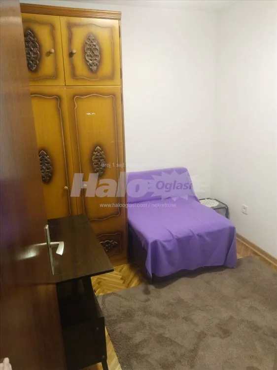 Izdajem renoviran i potpuno namešten stan u Borči — 7