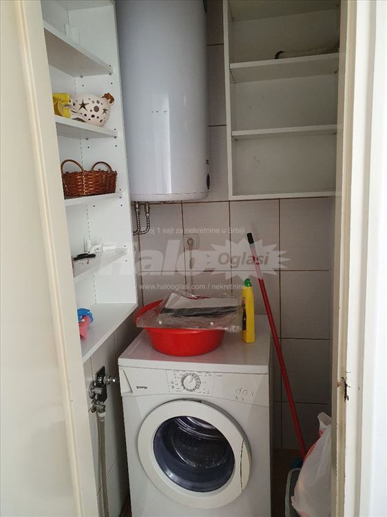 Izdajem renoviran, namesten stan na Lionu — 13