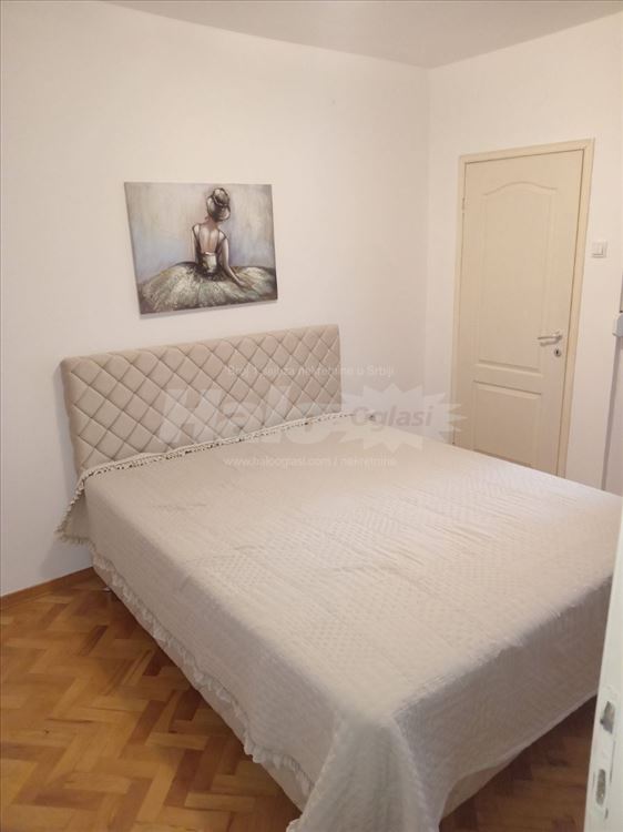 Izdajem renoviran stan 44 m2 - Karaburma — 3