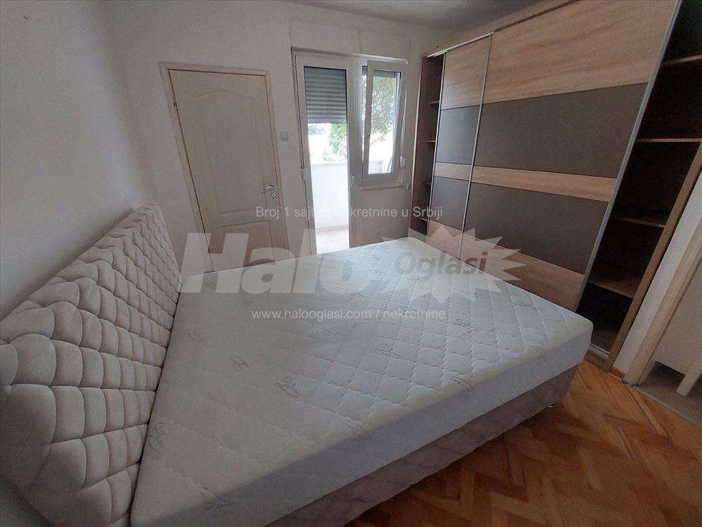 Izdajem renoviran stan 44 m2 - Karaburma — 15